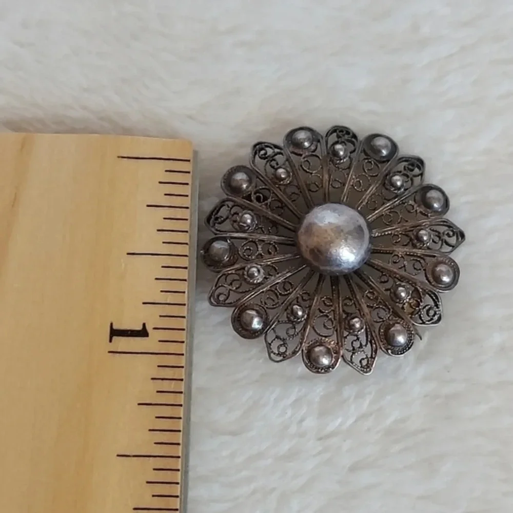 Vintage Sterling Silver Sunburst Filigree‎ Brooch
